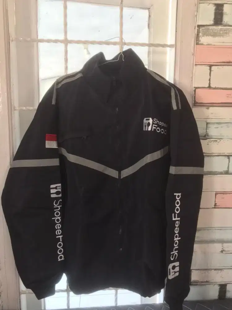 Dijual cepat Jaket shopee food warna Hitam