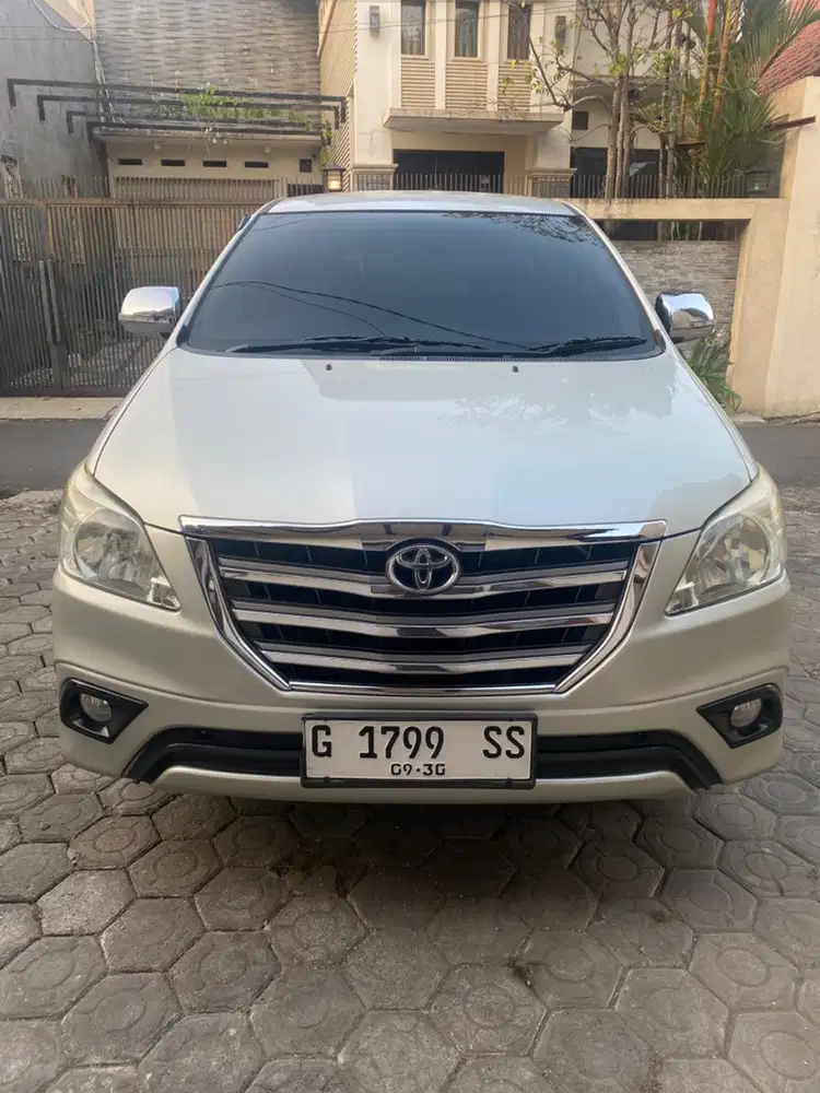 Toyota Kijang Innova 2.0 G 2014
