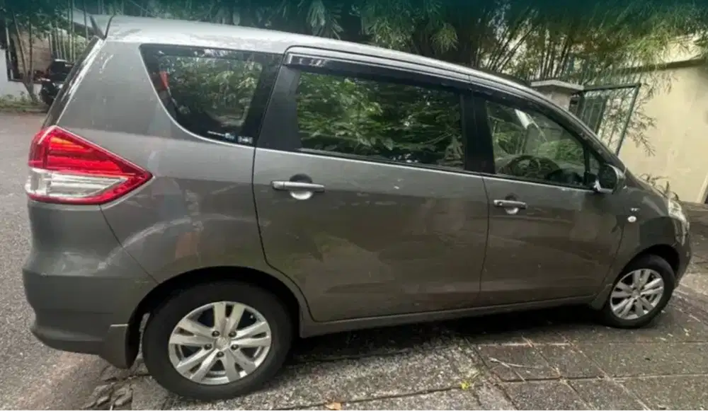 Suzuki Ertiga  GL MT 2018