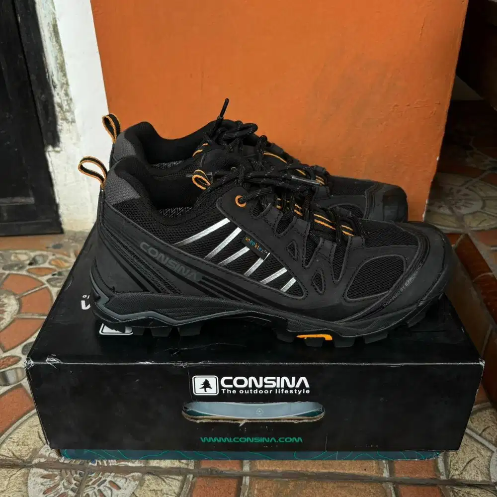 Consina Skardu Sepatu Gunung