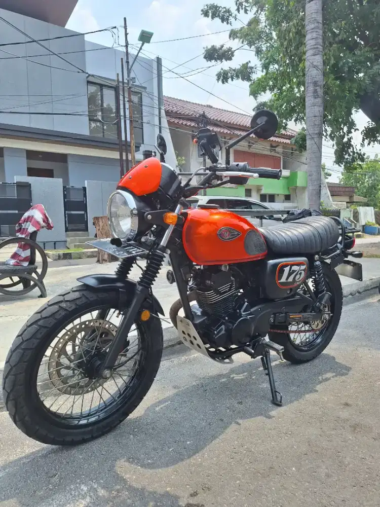 Kawasaki W175 Cafe Orange 2020