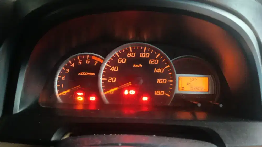 Daihatsu Xenia 2014 Bensin