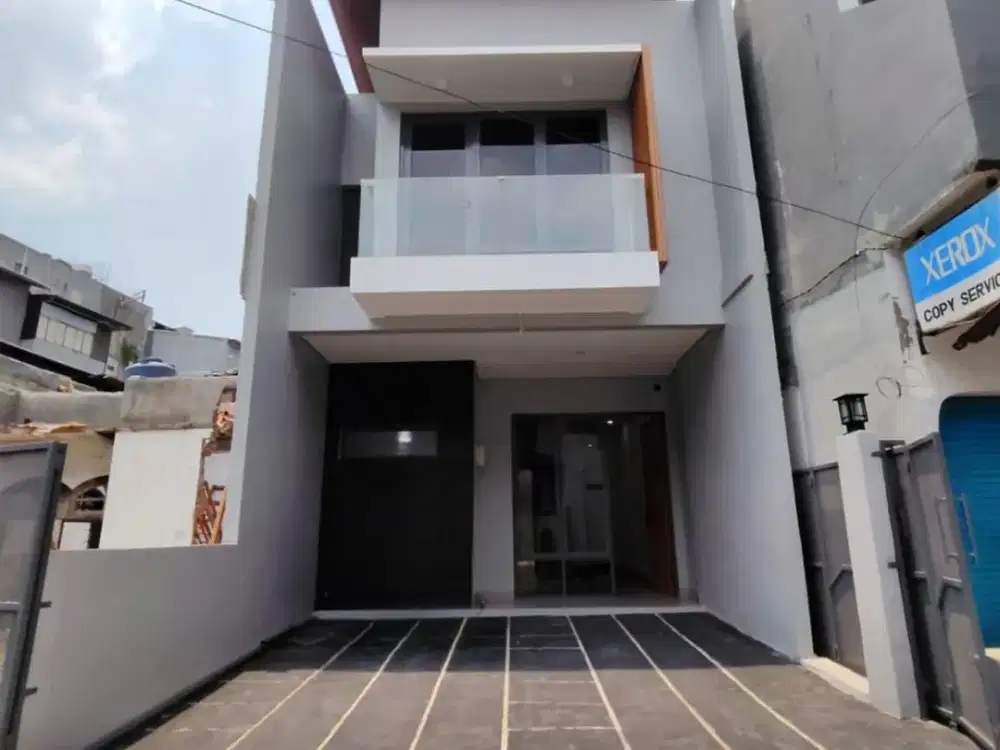 Rumah baru modern siap huni di pasar minggu jakarta timur