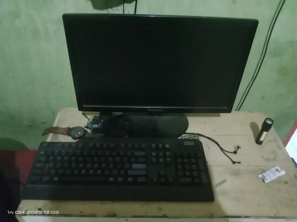 KOMPUTER SAMSUNG