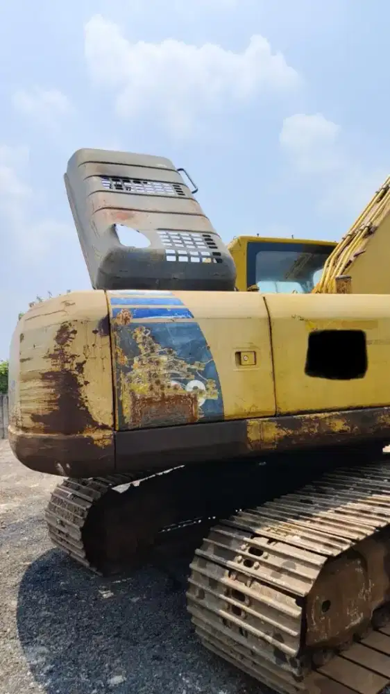 Di Jual excavator komatsu pc 200 -7 thn 2012