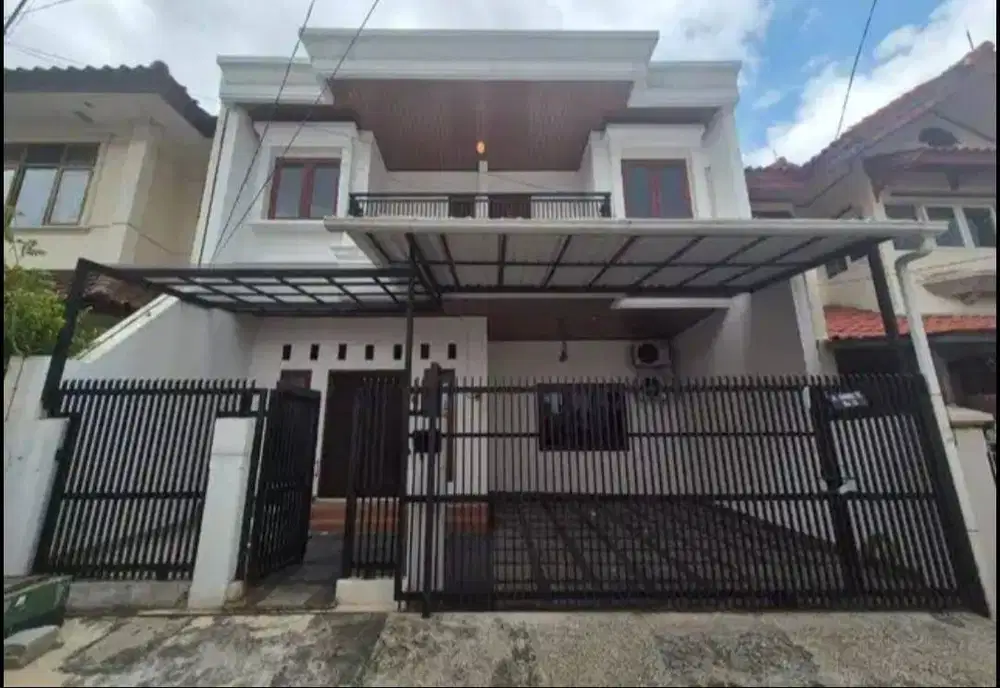 Rumah Fresh Putih Bersih 2 Lantai di Rawamangun Jakarta Timur