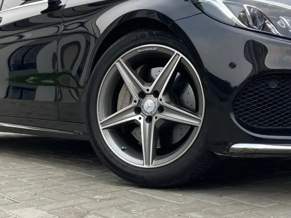 MERCY MERCEDEZ BENZ C250 2.0 AMG LINE TURBO SUNROFT TAHUN 2016 /2017