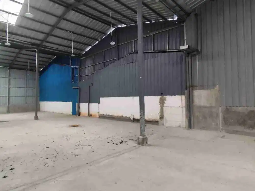 Di sewakan gudang plong murah di legok Tangerang