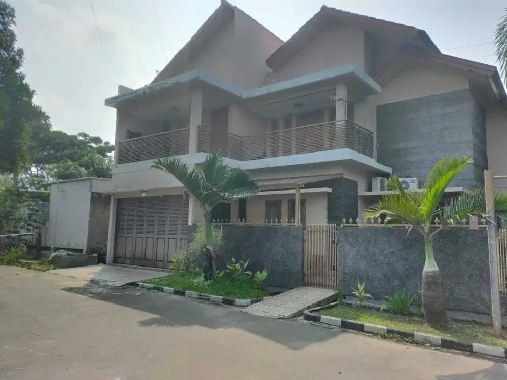 Rumah lux di Setra Dago, Antapani, Kota Bandung