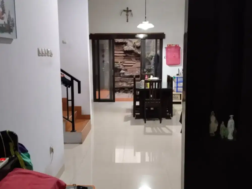 Dijual Rumah Siap Huni di Taman Kopo Indah 3