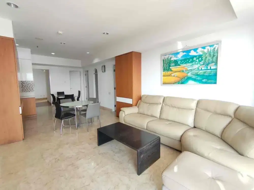 Jual apartemen royale springhill 3 kamar 196 meter murah