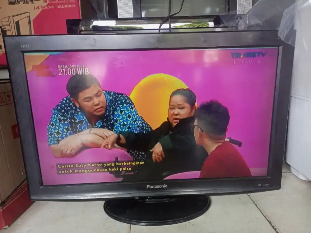 LCD TV PANASONIC 32INCH