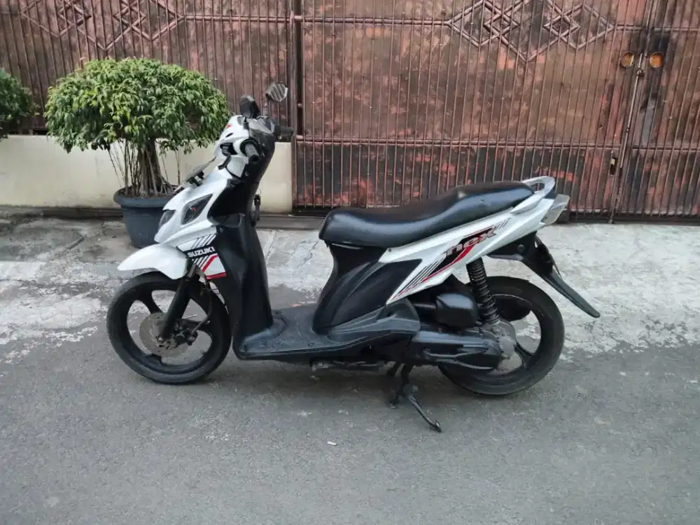 Suzuki Nex 125 karbu tahun 2012 mesin cvt halus siap pakai