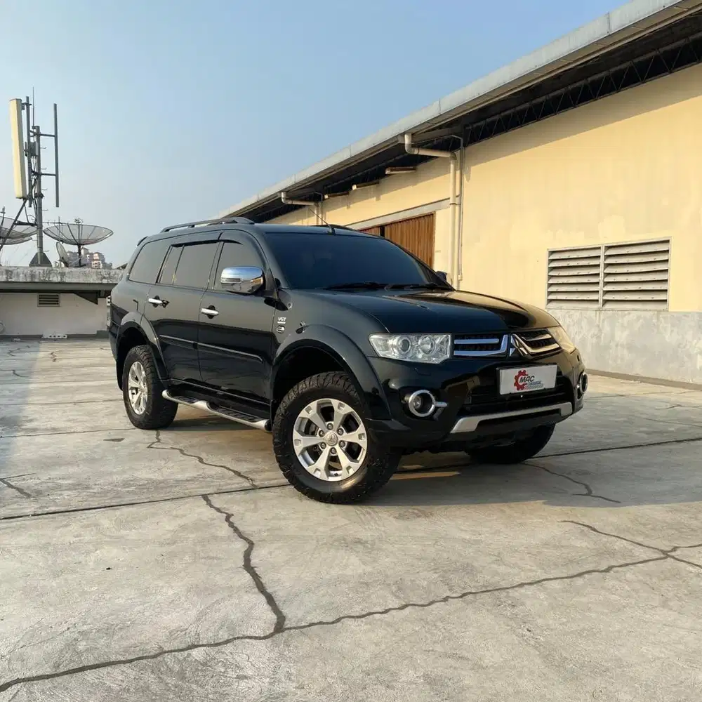 Mitsubishi Pajero Sport Dakar 4x4 2014 Low Km