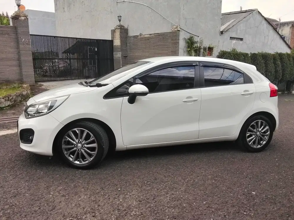 Kia Rio 2012 Bensin