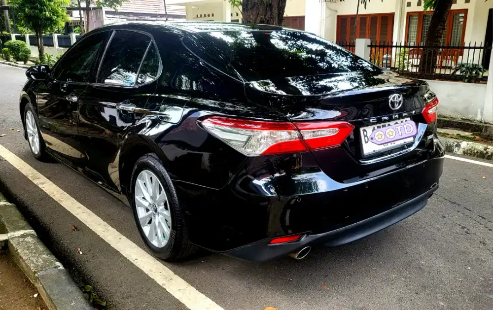 Toyota Camry 2.5V Sunroof 2020