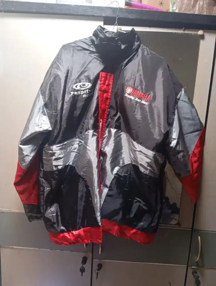 Jaket Yamaha tebal
