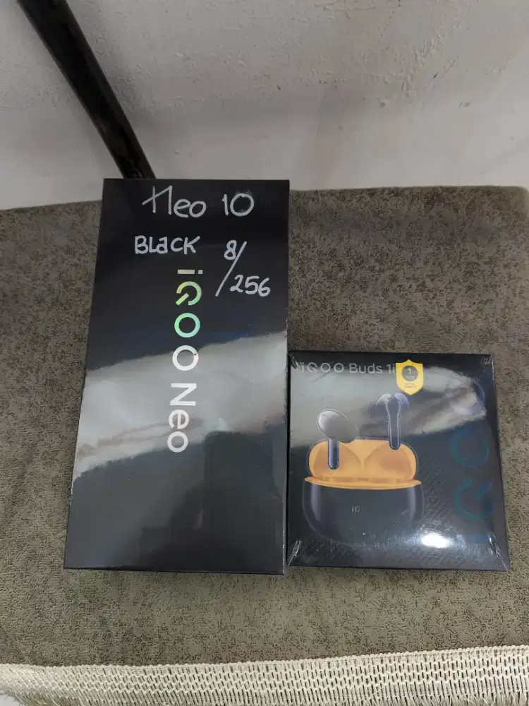 Iqoo Neo 10 5g 8/256 bonus headset bluetooth langsung