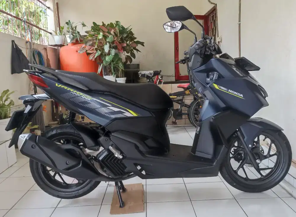 Honda vario 160 CBS tahun 2024 plat Bekasi kota