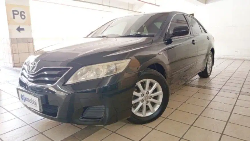 DP Rendah  6JT - Toyota Camry 2.4 Limo Premium Bensin-AT 2011 Hitam
