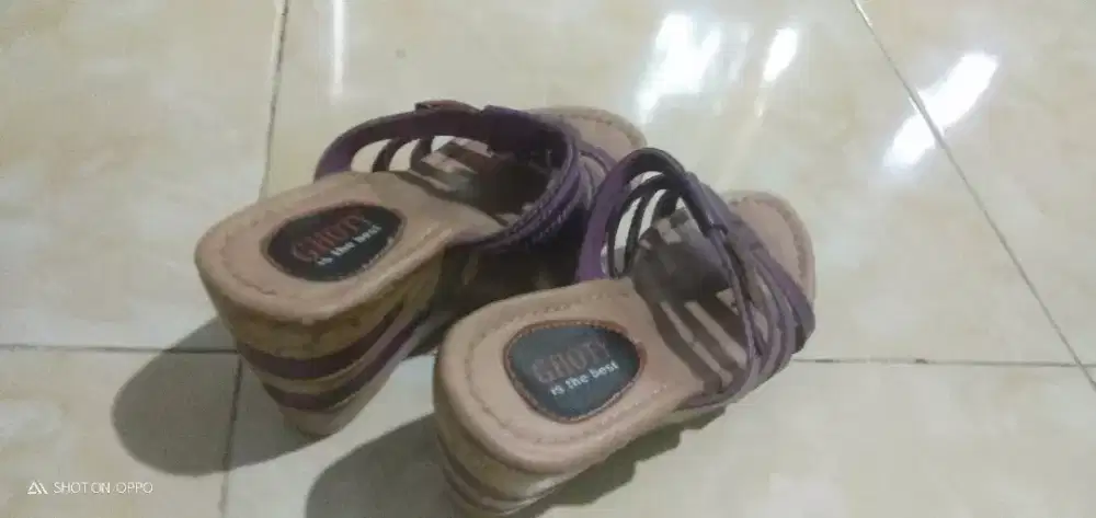 sendal tinggi ghoty