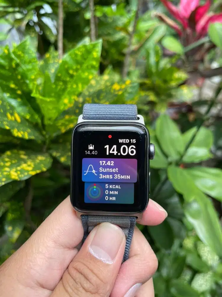 Apple Watch Series 3 42 mm Inter (FOR SALE)