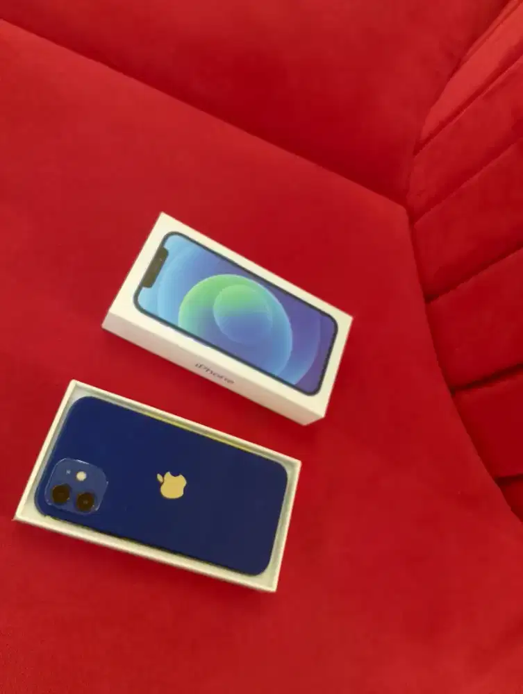 Iphone 12 128gb masih dalam apple