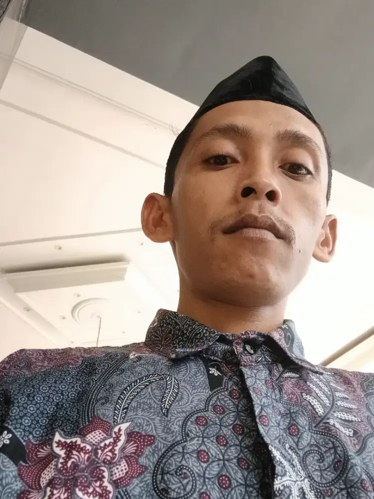 Mencari pekerjaan apa saja yg penting halal