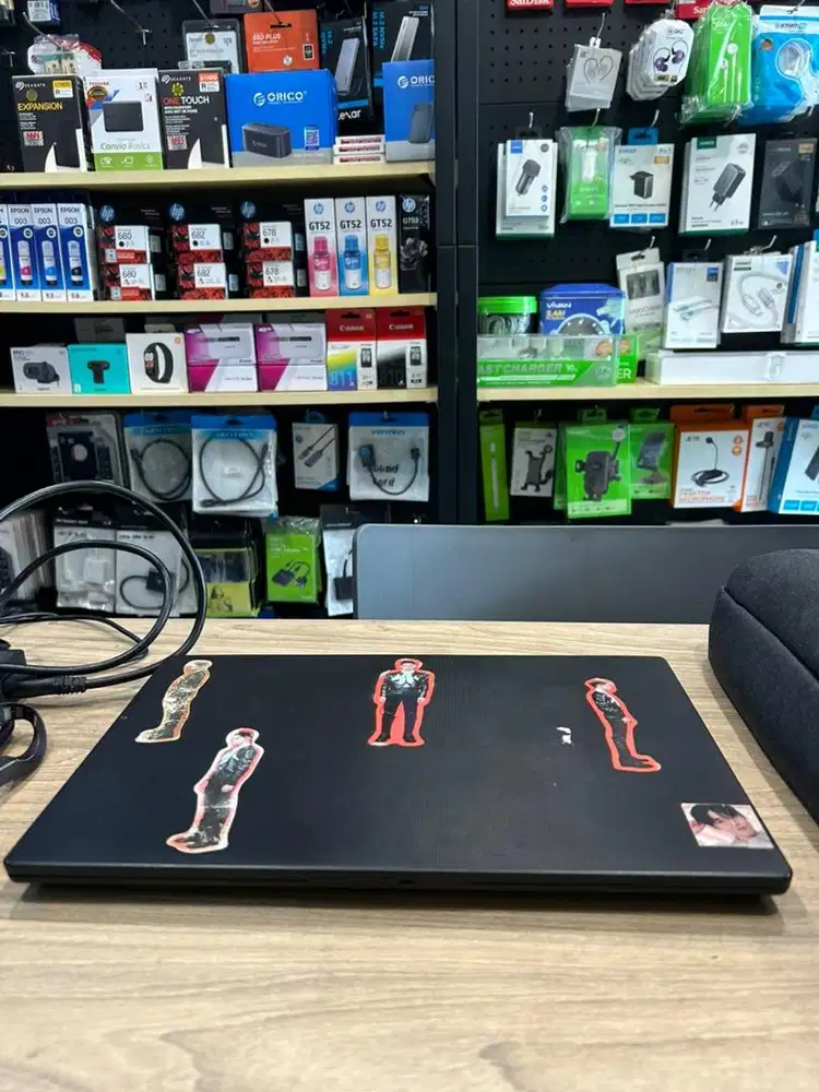 Lenovo V14 G3 ABA