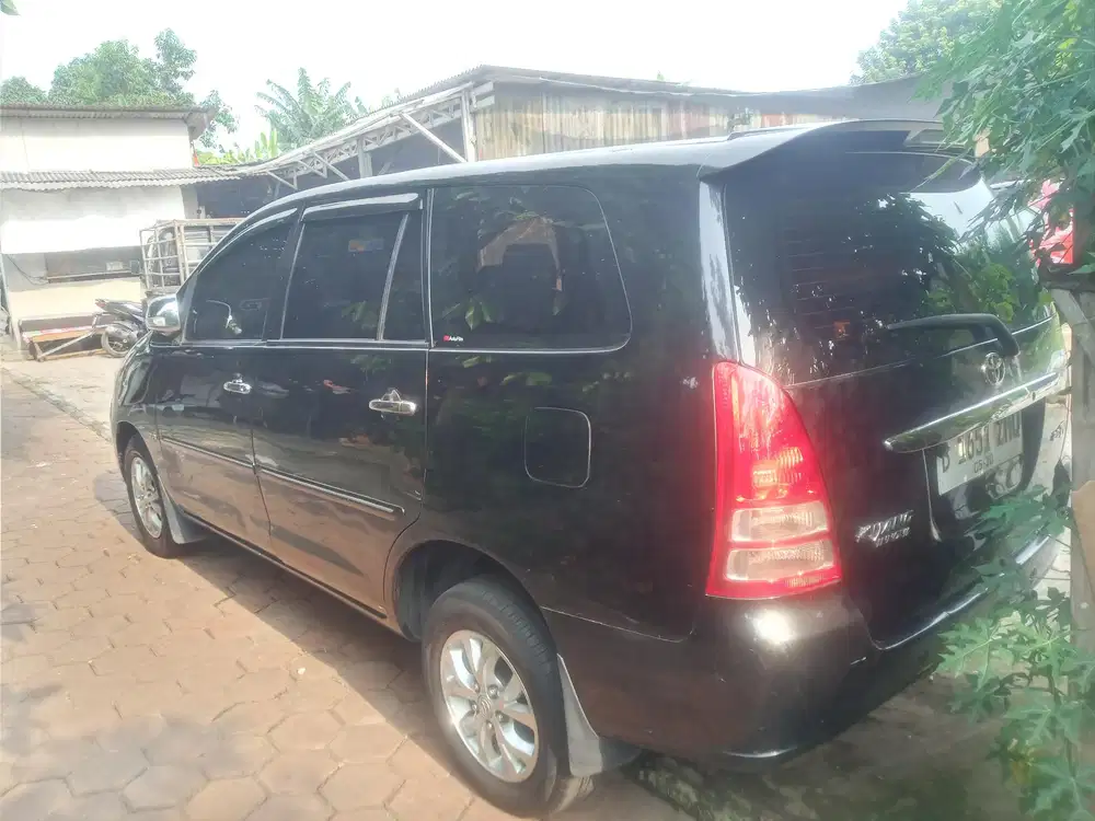 Toyota Kijang Innova 2007 Bensin