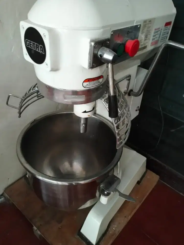 Mesin Adonan GETRA B-20HJ kapasitas 20 L
