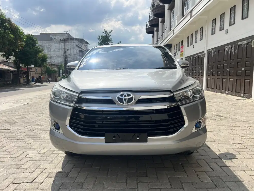 Toyota Kijang Innova Reborn 2.4/Diesel V Automatic Luxury Silver 2018