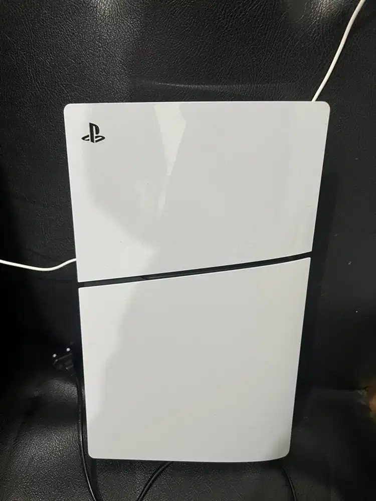 PS5 Slim Digital Version - Garansi Resmi Sony masih 1 Tahun