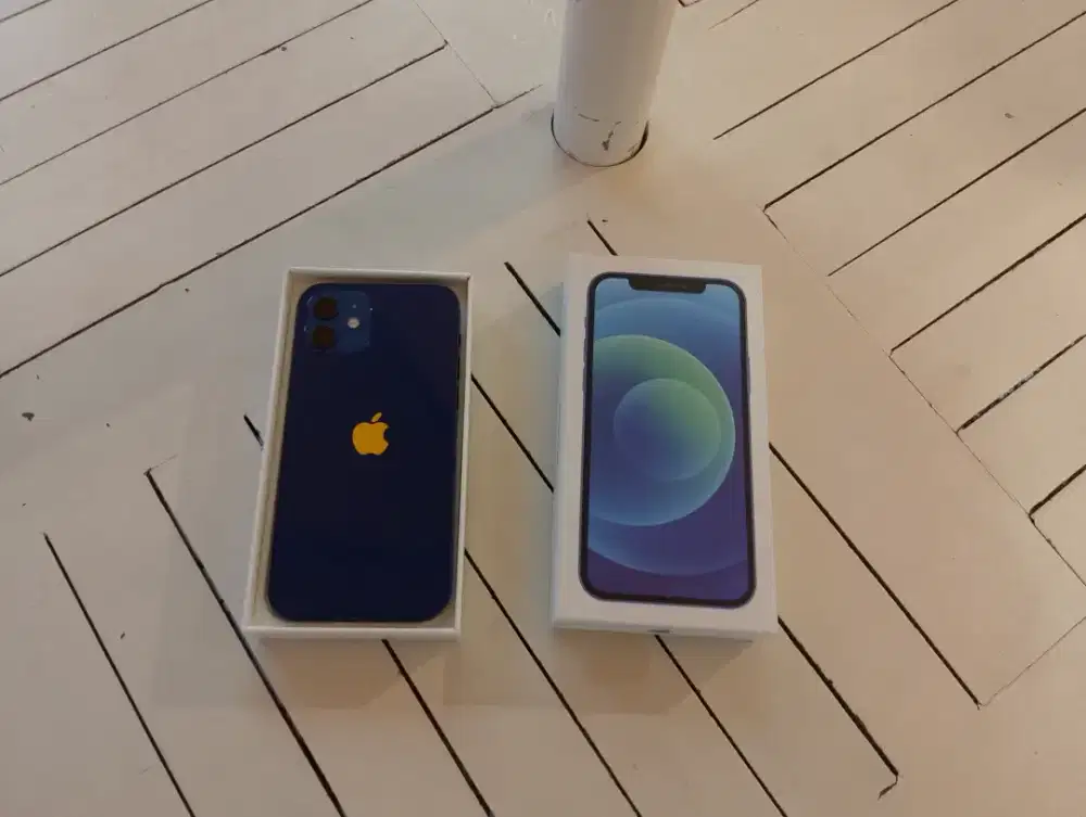 Iphone 12 128gb besar ginih bagus