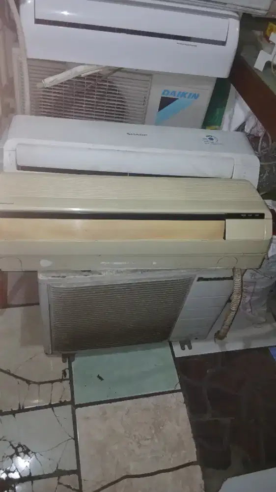 MENERIMA JUAL BELI AC BEKAS SATUAN/BORONGAN