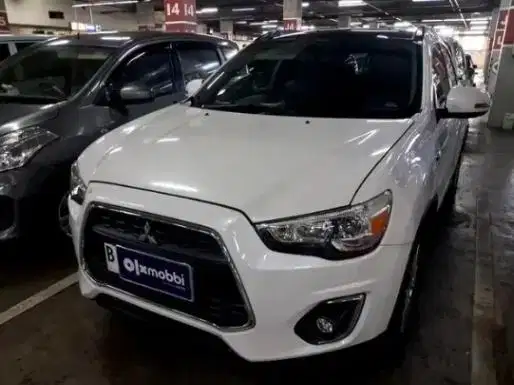 DP Rendah  9JT Mitsubishi Outlander Sport 2.0 PX Bensin-AT 2017 Putih