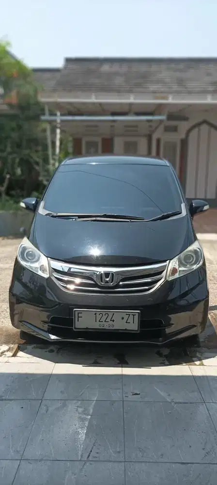 Honda Freed 2013 Bensin