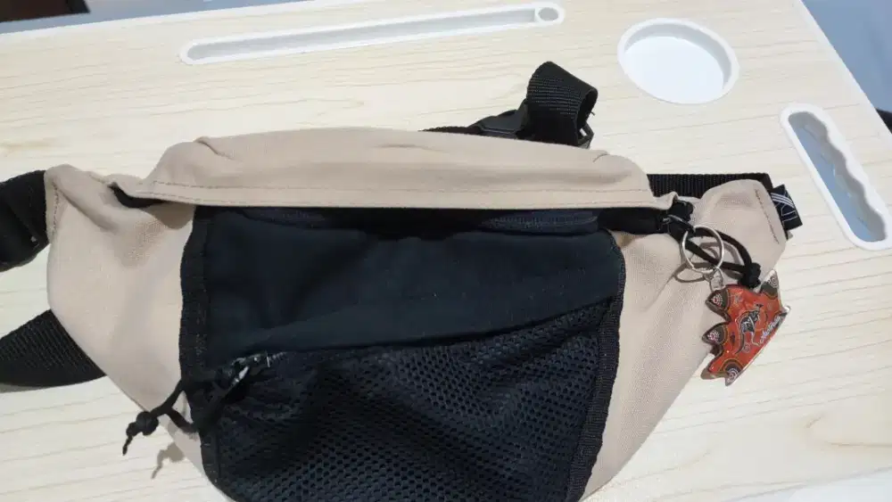 Man Waistbag Cream