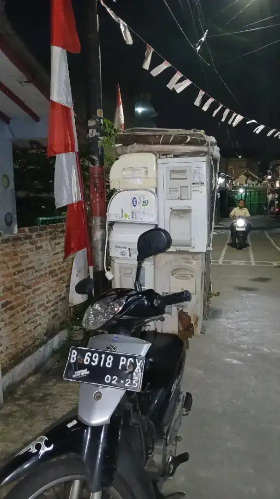 MENERIMA JUAL BELI AC BEKAS SATUAN/BORONGAN