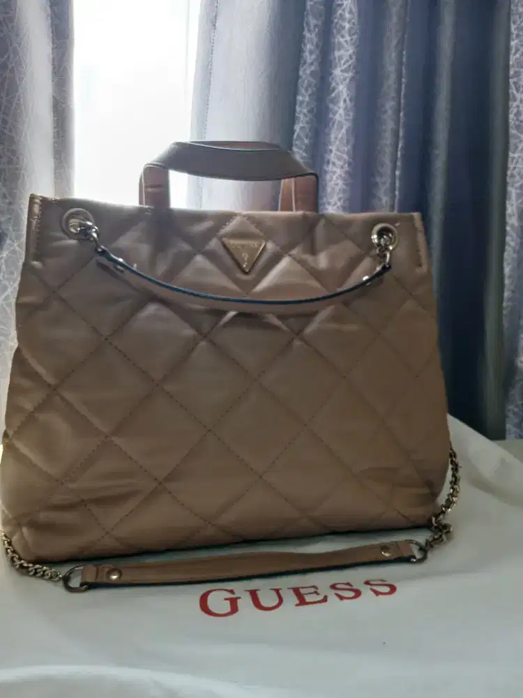 Dijual tas Coklat Guess syantiekk