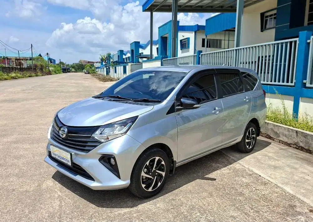 Daihatsu Sigra R 2023 – DP 5 Juta Aja!