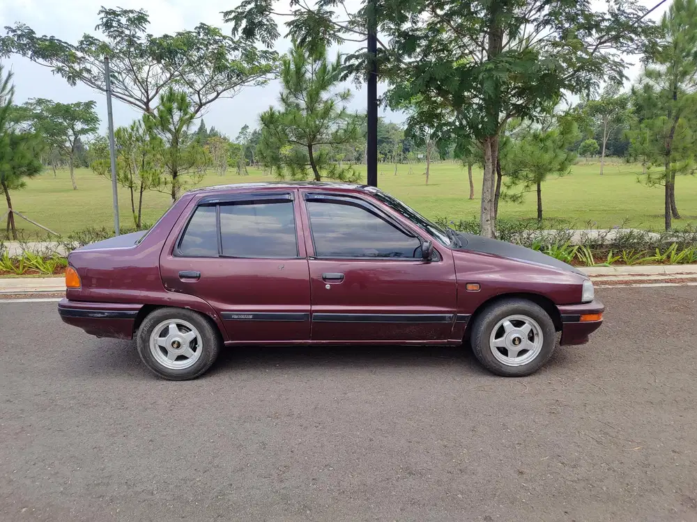 Daihatsu Charade 1994 Bensin