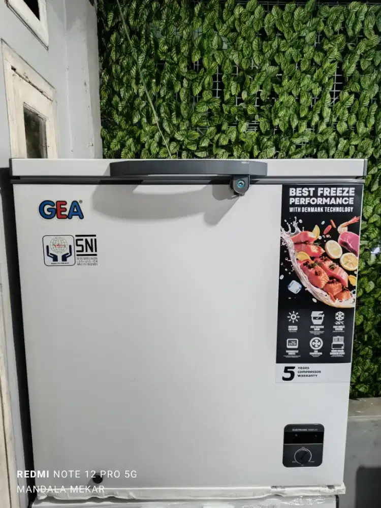 Gea ab-208r frezeer box 210 liter new