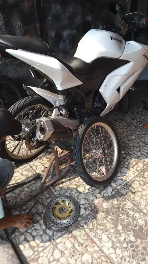 Vleg ninja 250 cc jari jari