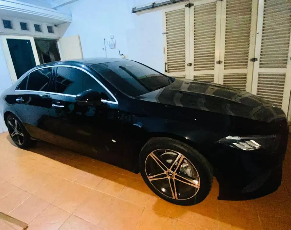 DIJUAL MURAH MOBIL MEWAH BEKAS SEPERTI BARU
