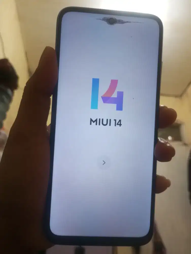 Di jual xiaomi redmi 10 hp + dus 6/128 gb kondisi 80% ky d gambar