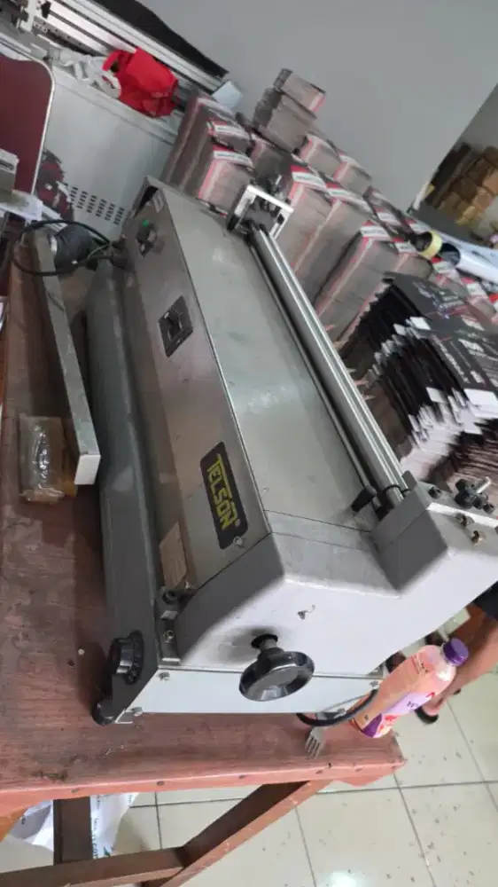 Mesin Lem GM 700 Plus