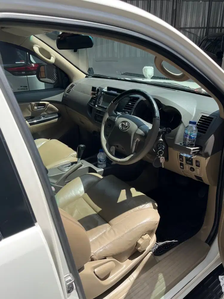 Toyota Fortuner 2012 Bensin