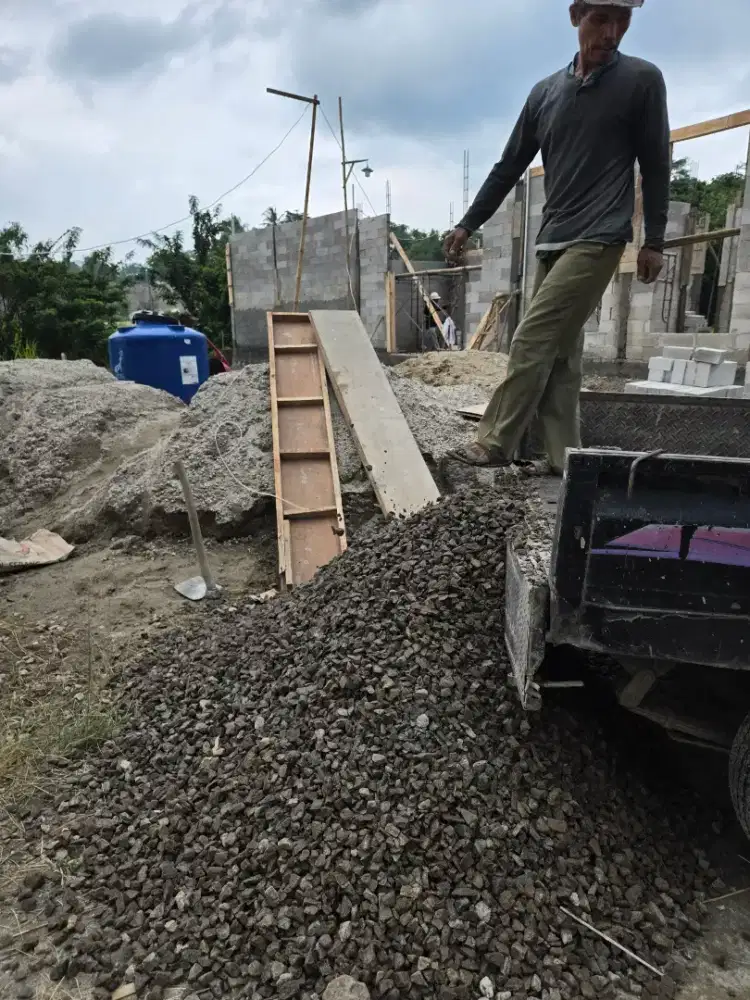 Dibutuhkan supir material bangunan