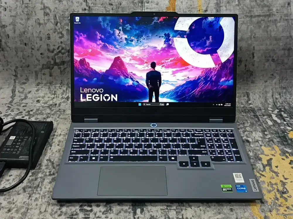 Lenovo LOQ 15 i5-12450HX 12-512GB RTX 3050 6GB ADP July 2026 Like New